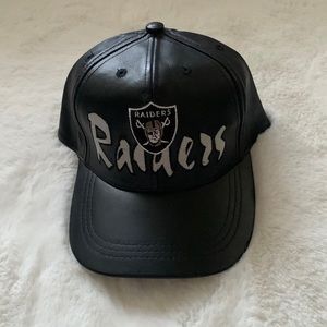 Vintage Leather Raiders 90’s snapback NEW